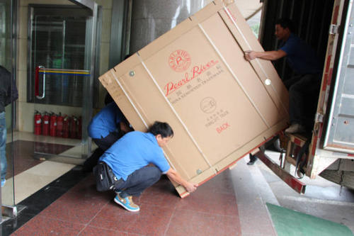 文圣钢琴贵重工艺品无忧运